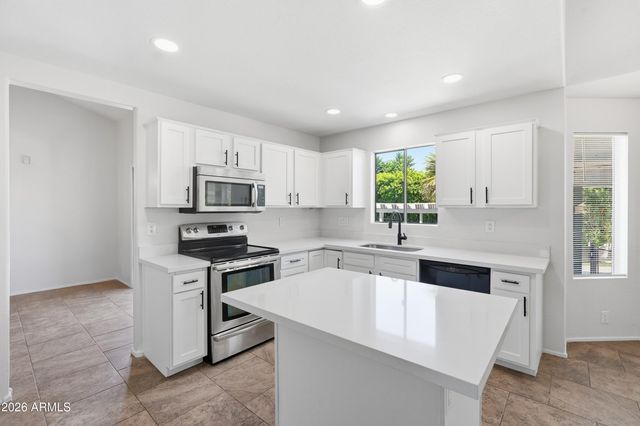 6020 W MICHIGAN Avenue, Glendale, AZ 85308