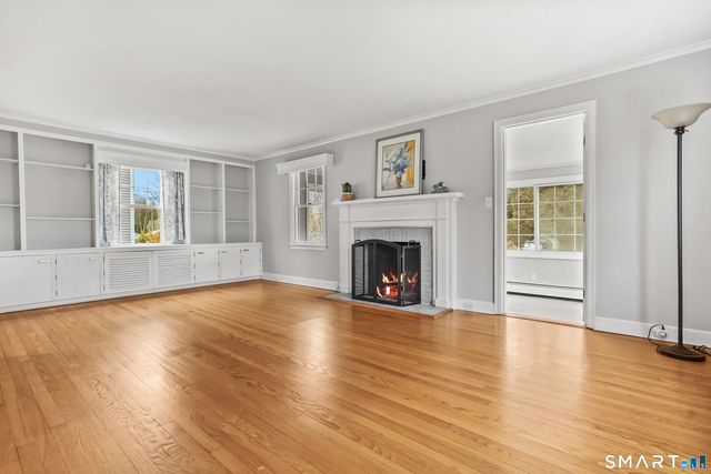 4 Woodridge Circle, Trumbull, CT 06611