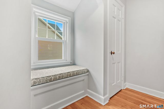 4 Woodridge Circle, Trumbull, CT 06611