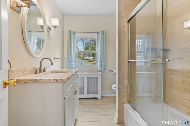 4 Woodridge Circle, Trumbull, CT 06611