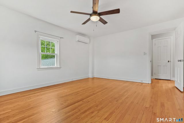 4 Woodridge Circle, Trumbull, CT 06611