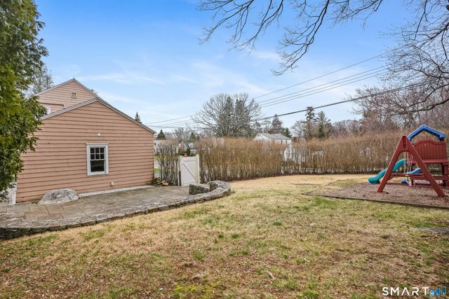 4 Woodridge Circle, Trumbull, CT 06611