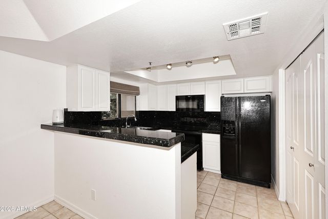 5104 N 32nd Street 348, Phoenix, AZ 85018