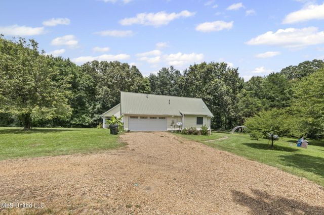 303 Dockery Drive, Byhalia, MS 38611