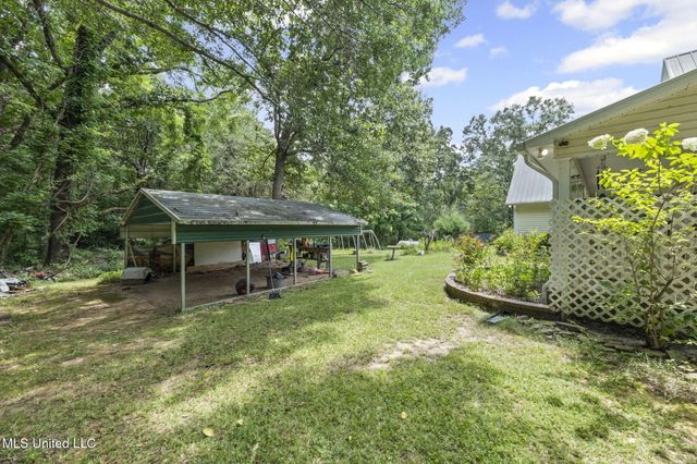 303 Dockery Drive, Byhalia, MS 38611