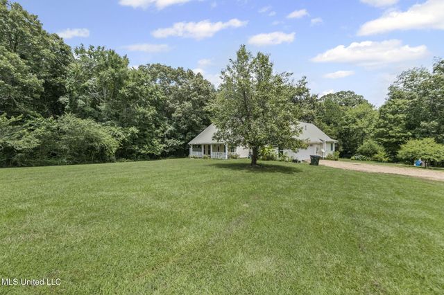 303 Dockery Drive, Byhalia, MS 38611