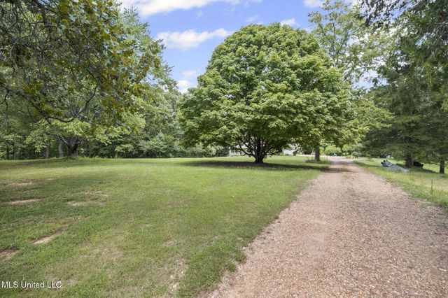 303 Dockery Drive, Byhalia, MS 38611