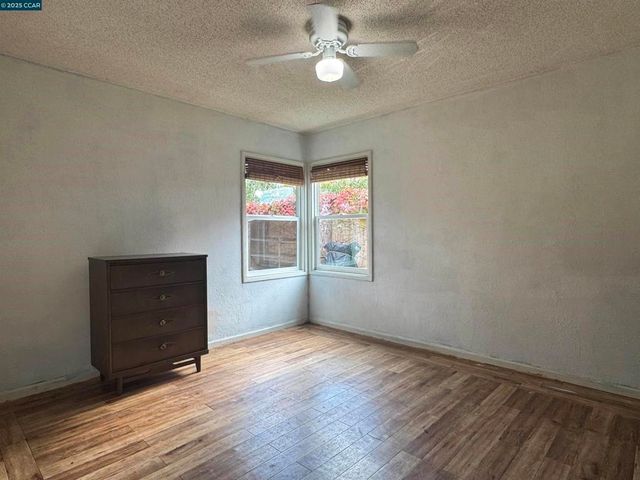 1043 Esther Dr, Pleasant Hill, CA 94523