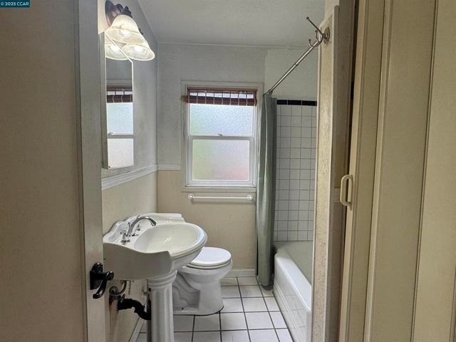 1043 Esther Dr, Pleasant Hill, CA 94523