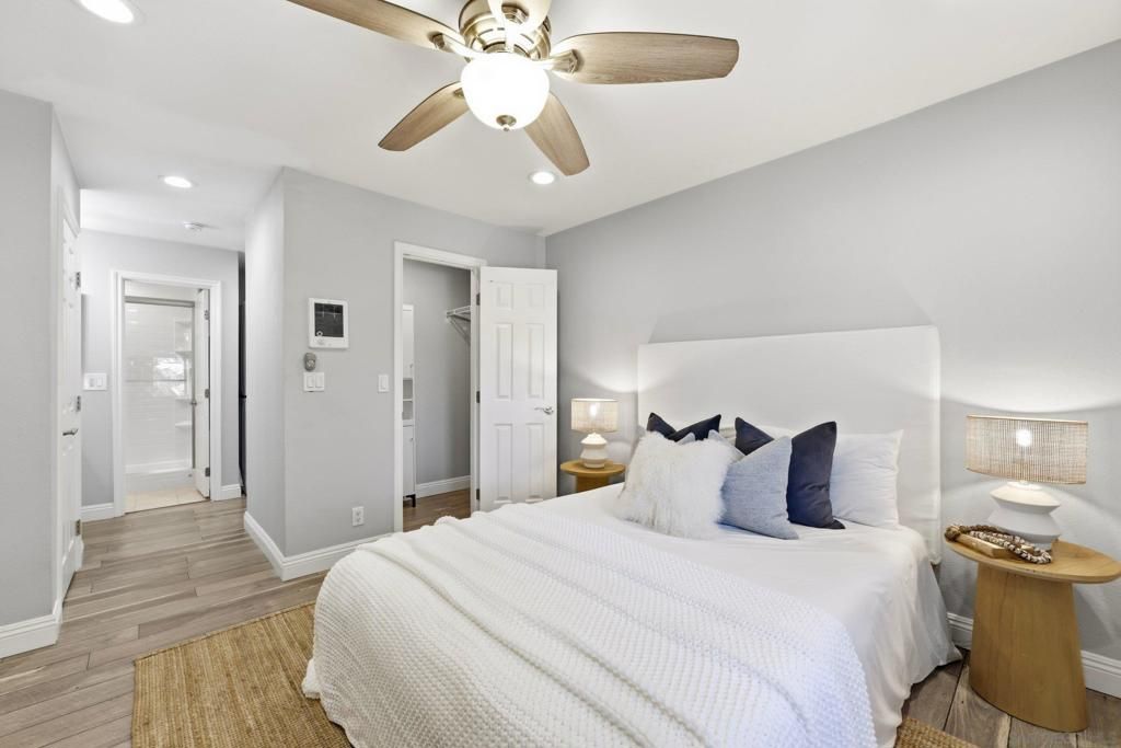Image 10 of property listing at 3535 Madison 226, San Diego, CA 92116