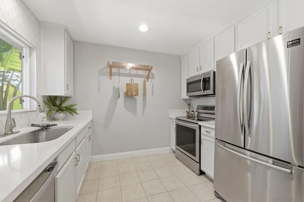 Image 8 of property listing at 3535 Madison 226, San Diego, CA 92116