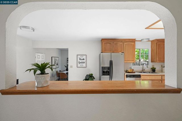 5506 Alaska Dr, Concord, CA 94521