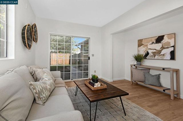 5506 Alaska Dr, Concord, CA 94521