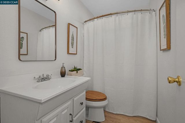 5506 Alaska Dr, Concord, CA 94521