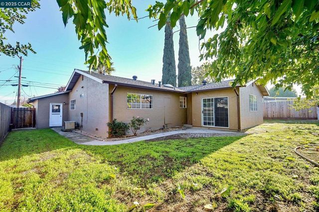 5506 Alaska Dr, Concord, CA 94521