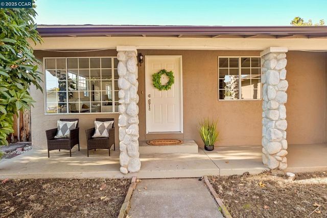 5506 Alaska Dr, Concord, CA 94521