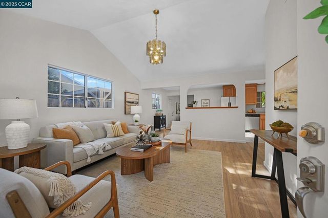 5506 Alaska Dr, Concord, CA 94521