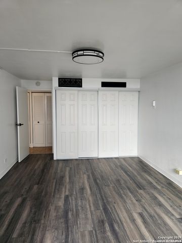 7039 San Pedro Ave Apt 603, San Antonio, TX 78216