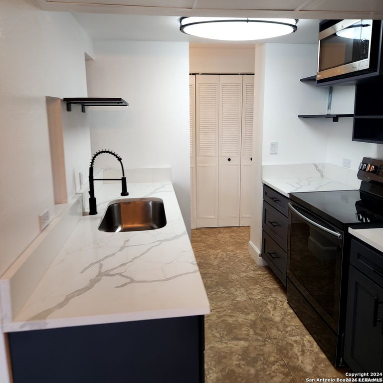 7039 San Pedro Ave Apt 603, San Antonio, TX 78216