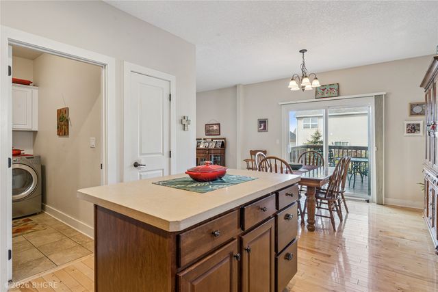 6824 Mark Twain Court, Johnston, IA 50131