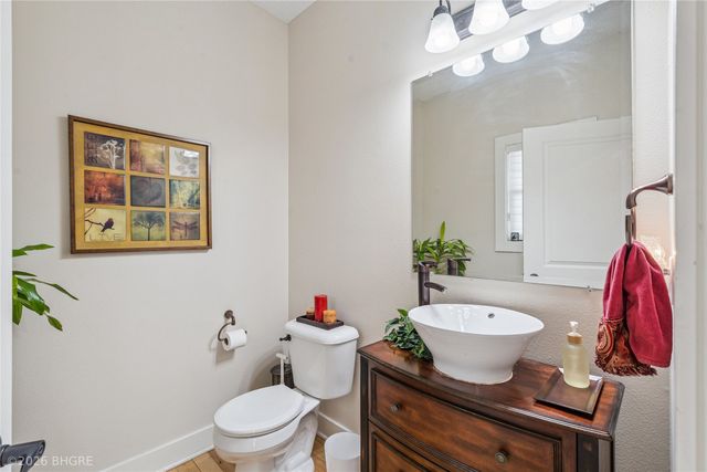 6824 Mark Twain Court, Johnston, IA 50131