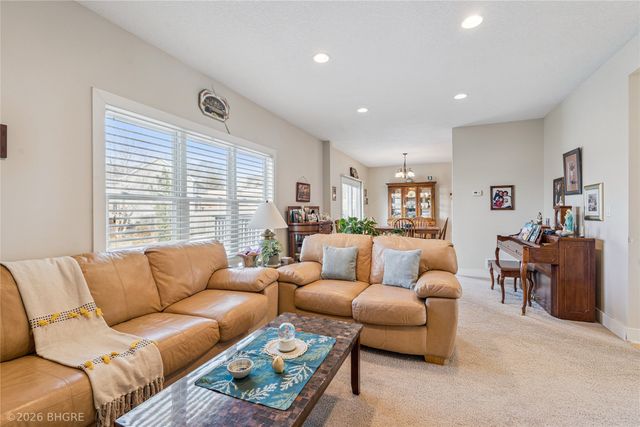 6824 Mark Twain Court, Johnston, IA 50131