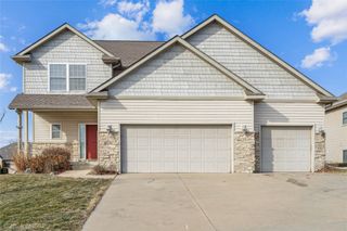 6824 Mark Twain Court, Johnston, IA 50131