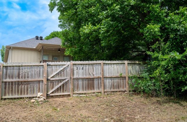 318 Rice Street, Little Rock, AR 72205