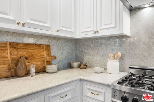 926 S Burnside Avenue, Los Angeles, CA 90036