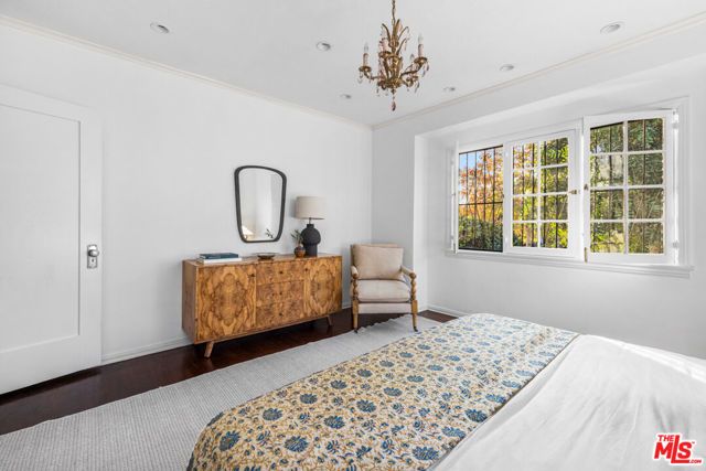 926 S Burnside Avenue, Los Angeles, CA 90036