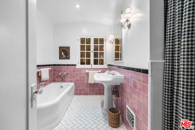 926 S Burnside Avenue, Los Angeles, CA 90036