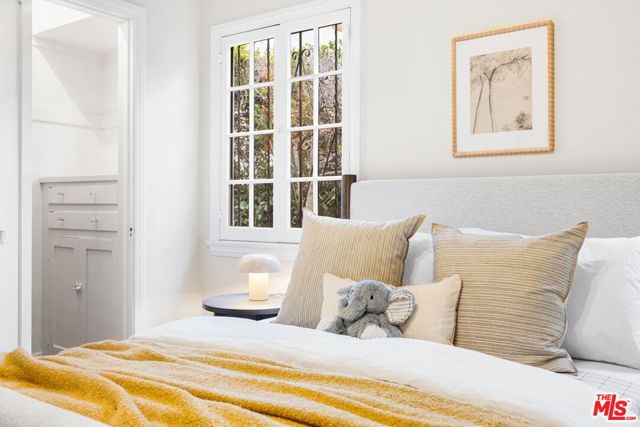 926 S Burnside Avenue, Los Angeles, CA 90036