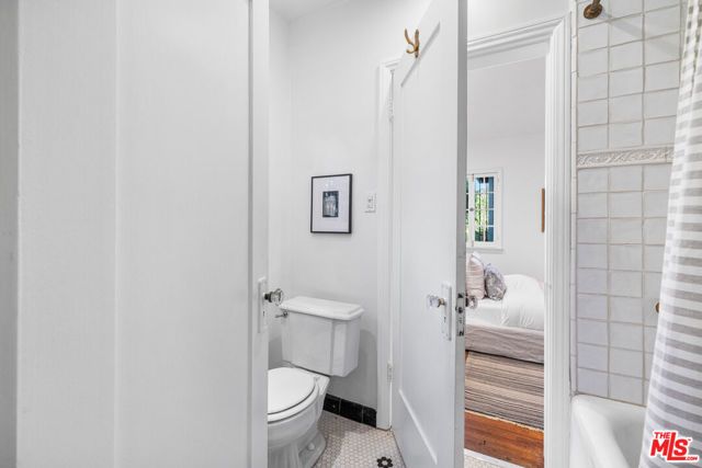 926 S Burnside Avenue, Los Angeles, CA 90036