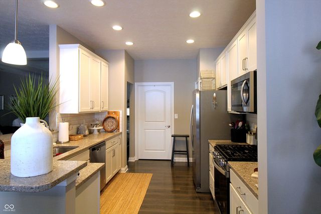 6351 Filly Circle, Indianapolis, IN 46260