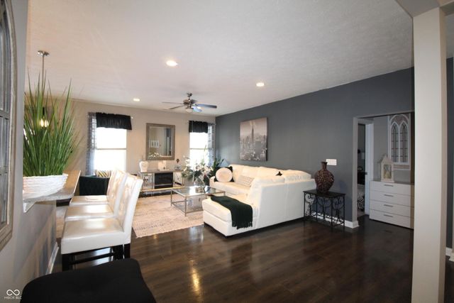 6351 Filly Circle, Indianapolis, IN 46260