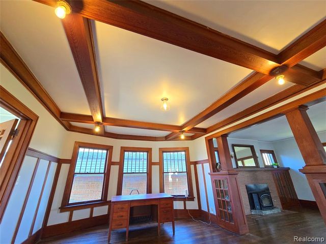 26850 W 7 Mile Road, Redford, MI 48240
