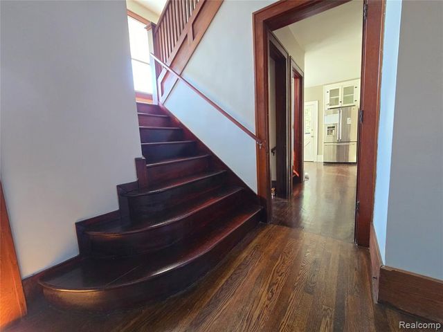 26850 W 7 Mile Road, Redford, MI 48240