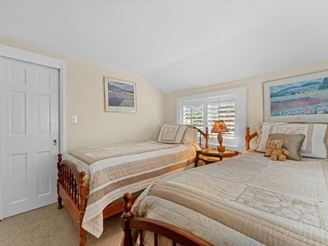 36 Kimlo Road, Wellesley, MA 02481