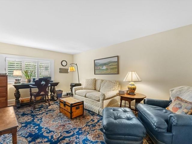 36 Kimlo Road, Wellesley, MA 02481