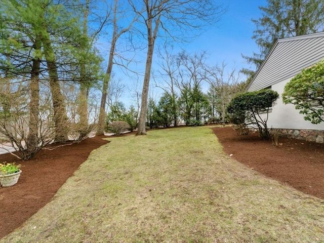 36 Kimlo Road, Wellesley, MA 02481