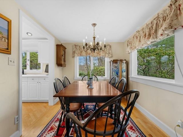 36 Kimlo Road, Wellesley, MA 02481