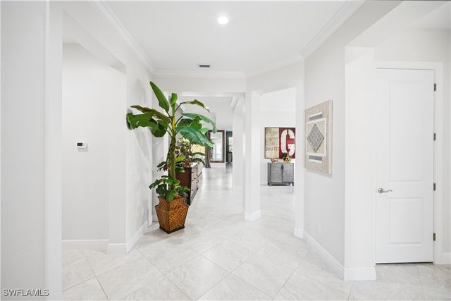 4664 Abaca CIR, Naples, FL 34119