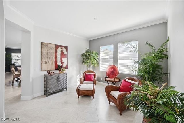 4664 Abaca CIR, Naples, FL 34119