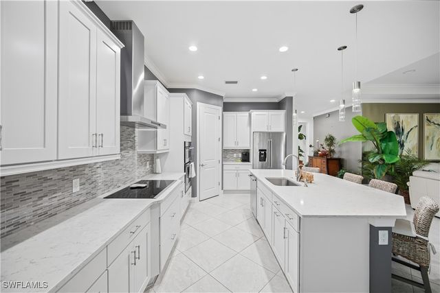 4664 Abaca CIR, Naples, FL 34119