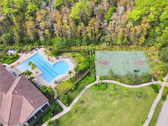 4664 Abaca CIR, Naples, FL 34119