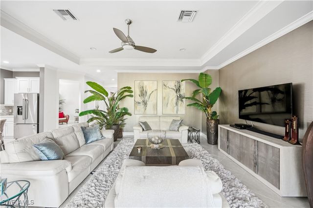 4664 Abaca CIR, Naples, FL 34119