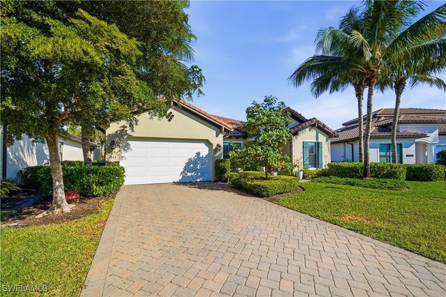 4664 Abaca CIR, Naples, FL 34119