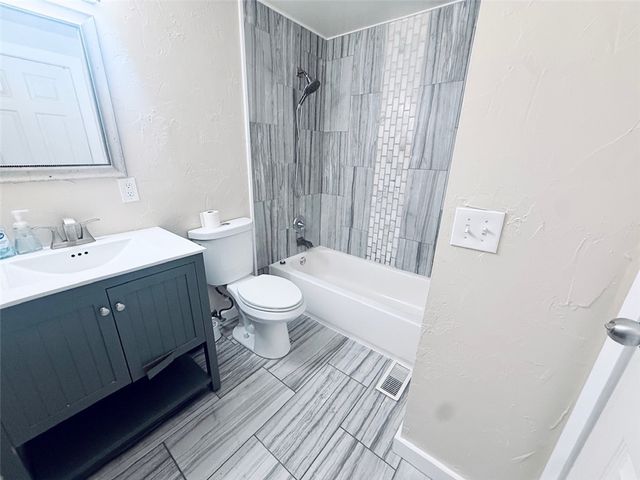 5210 Strathaven Drive, Dayton, OH 45424
