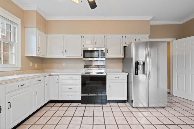 1683 KIMBROUGH RD, Germantown, TN 38138