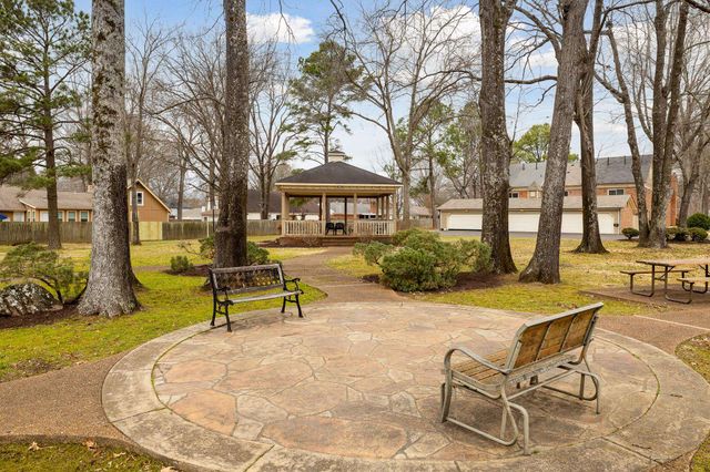 1683 KIMBROUGH RD, Germantown, TN 38138